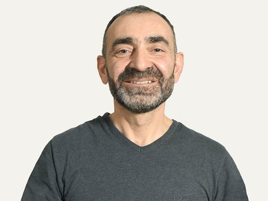 Ara  Khurshudian