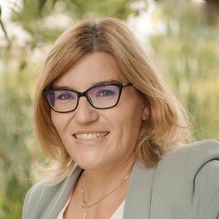 Julia Dürr