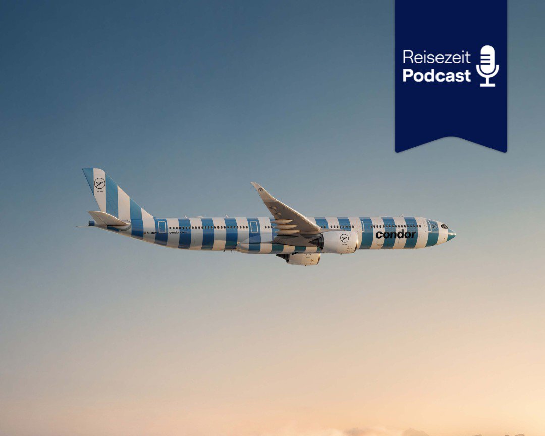 Blau gestreifte Condor Maschine in der Luft | © Condor