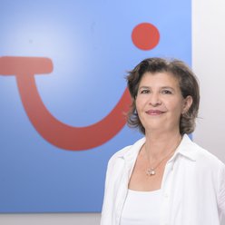 Nevide Uzun-Stichternath