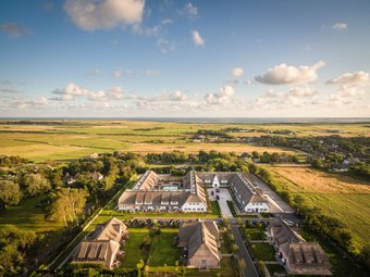 Luftaufnahme des Severin*s Resort & Spa auf Sylt | © Axel Steinbach/Severin*s Resort & Spa