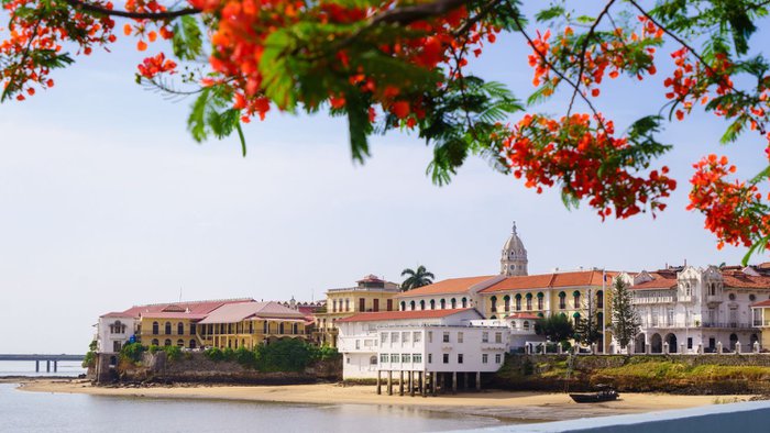 Blick auf die Skyline von Panama-Stadt und die historische Altstadt Casco Viejo am Meer | © Envato Elements