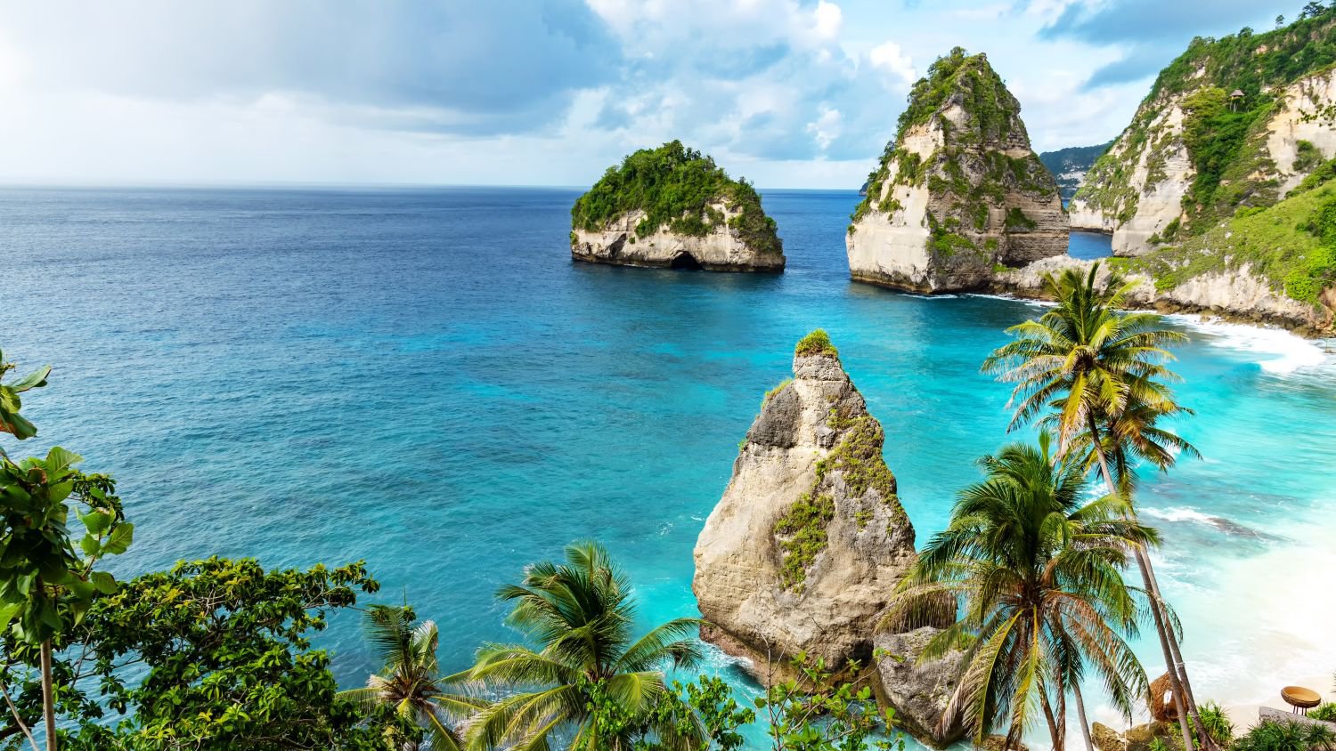 Diamond Beach – einer der schönsten und unberührtesten Strände auf Bali, Indonesien | © Getty Images